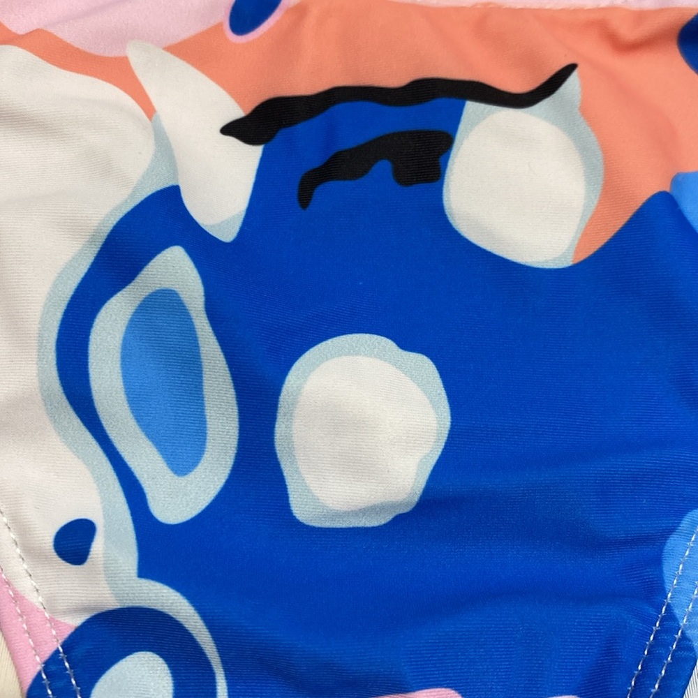 cute patterned bikini set - Picture 2 of 2